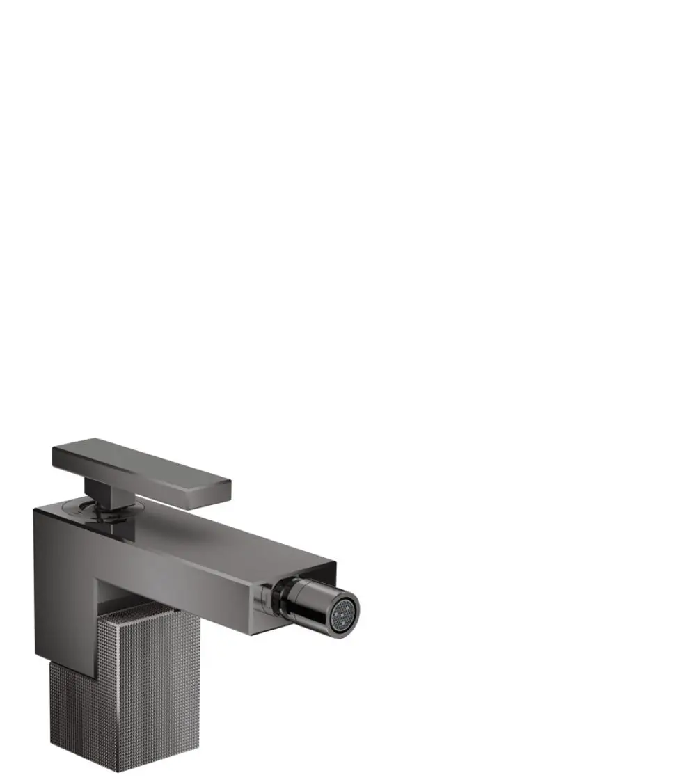 Ein AXOR Bidetmischer mit einem modernen Design in Schwarz, ausgestattet mit einem Druckknopf-Ablauf und einem Hebel zur Steuerung des Wasserflusses.